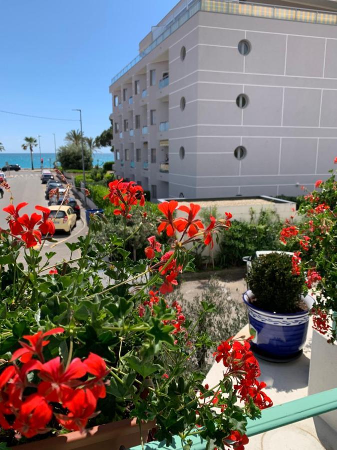 Hotel La Villa Des Oliviers Cagnes-sur-Mer Zewnętrze zdjęcie